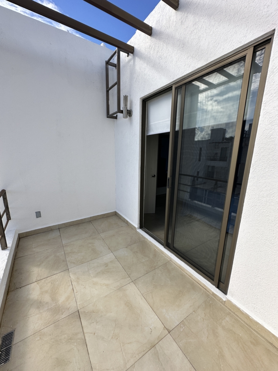 Casa en venta Residencial Bali 1 Playa del Carmen Calle Papua 10 fachada principal – Play Investments Real Estate México