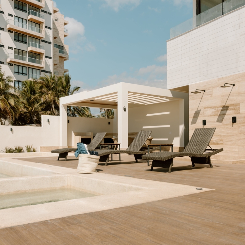 Distrito Puerto Condos – Unidades a Estrenar en Puerto Morelos es uno de los desarrollos frente al mar más exclusivos de la Riviera Maya.