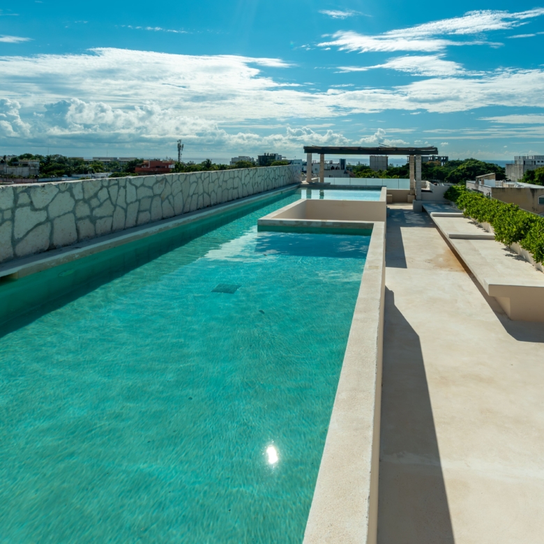 Descubre Punta Kaan Condos en venta en Playa del Carmen con Play Investments. Te ayudamos a encontrar la propiedad ideal para invertir, vivir o generar rentabilidad en el corazón de la Riviera Maya.