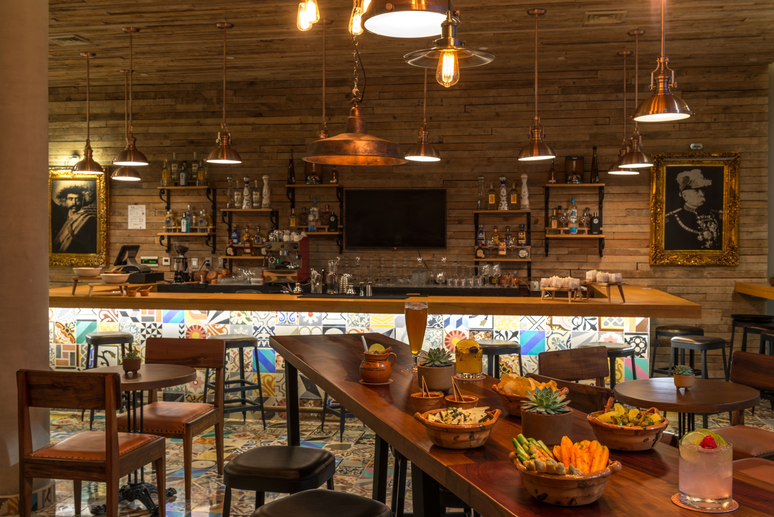 The Fives Downtown Hotel – Curio Collection by Hilton Departamentos en venta: inversión premium en el corazón de Playa del Carmen