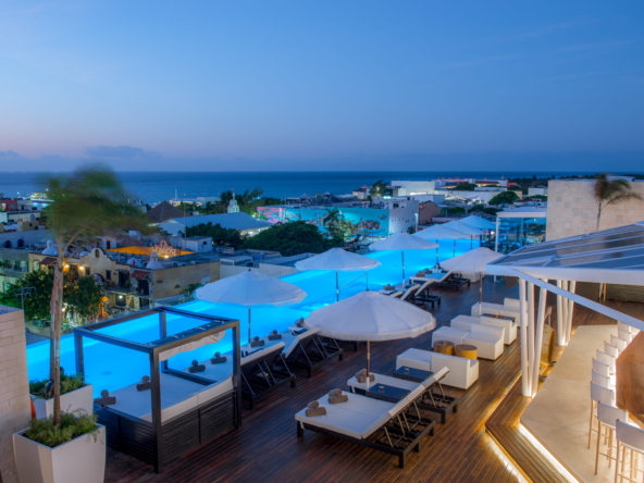 The Fives Downtown Hotel – Curio Collection by Hilton Departamentos en venta: inversión premium en el corazón de Playa del Carmen