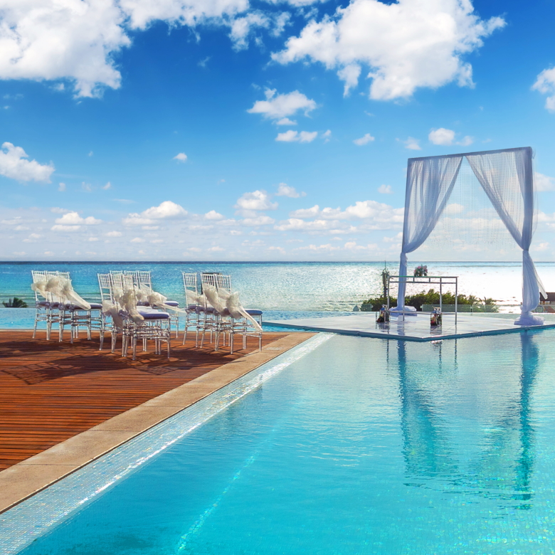 The Fives Downtown Hotel – Curio Collection by Hilton Departamentos en venta: inversión premium en el corazón de Playa del Carmen