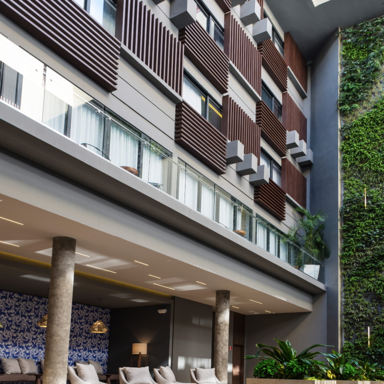 The Fives Downtown Hotel – Curio Collection by Hilton Departamentos en venta: inversión premium en el corazón de Playa del Carmen