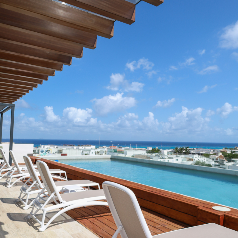 Última unidad disponible en Duna Playa del Carmen. Departamentos en venta en Playa del Carmen cerca de la playa, ideales para vivir o invertir en la Riviera Maya.