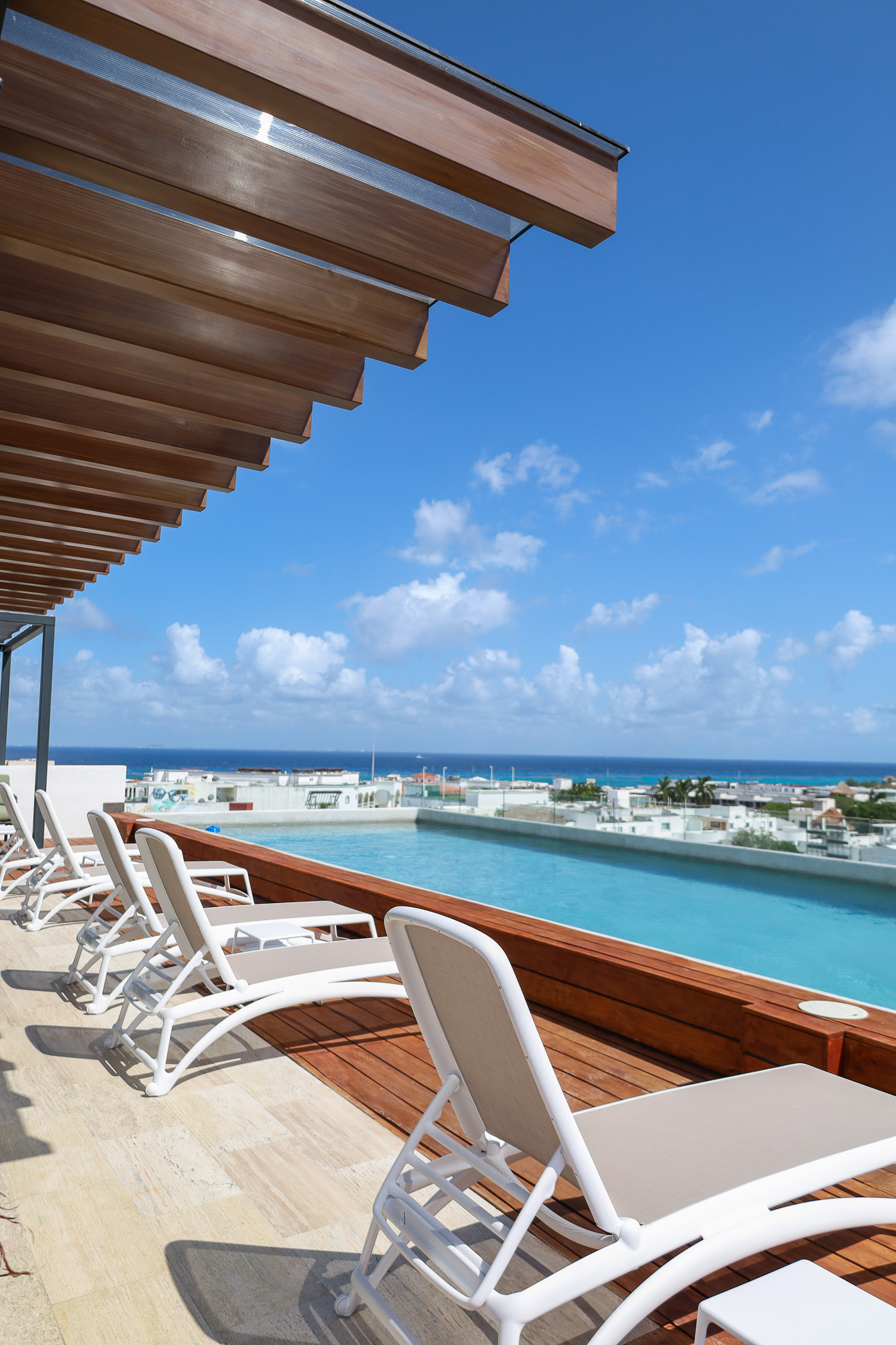 Última unidad disponible en Duna Playa del Carmen. Departamentos en venta en Playa del Carmen cerca de la playa, ideales para vivir o invertir en la Riviera Maya.